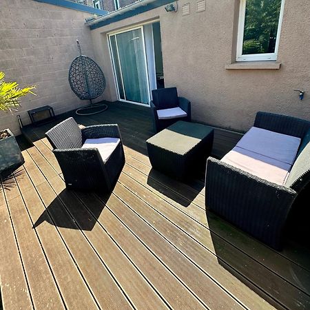 Oasis Citadine Terrasse Intime Jardin Privatif En Plein Centre Ville 70M2 Cambrai Exterior photo